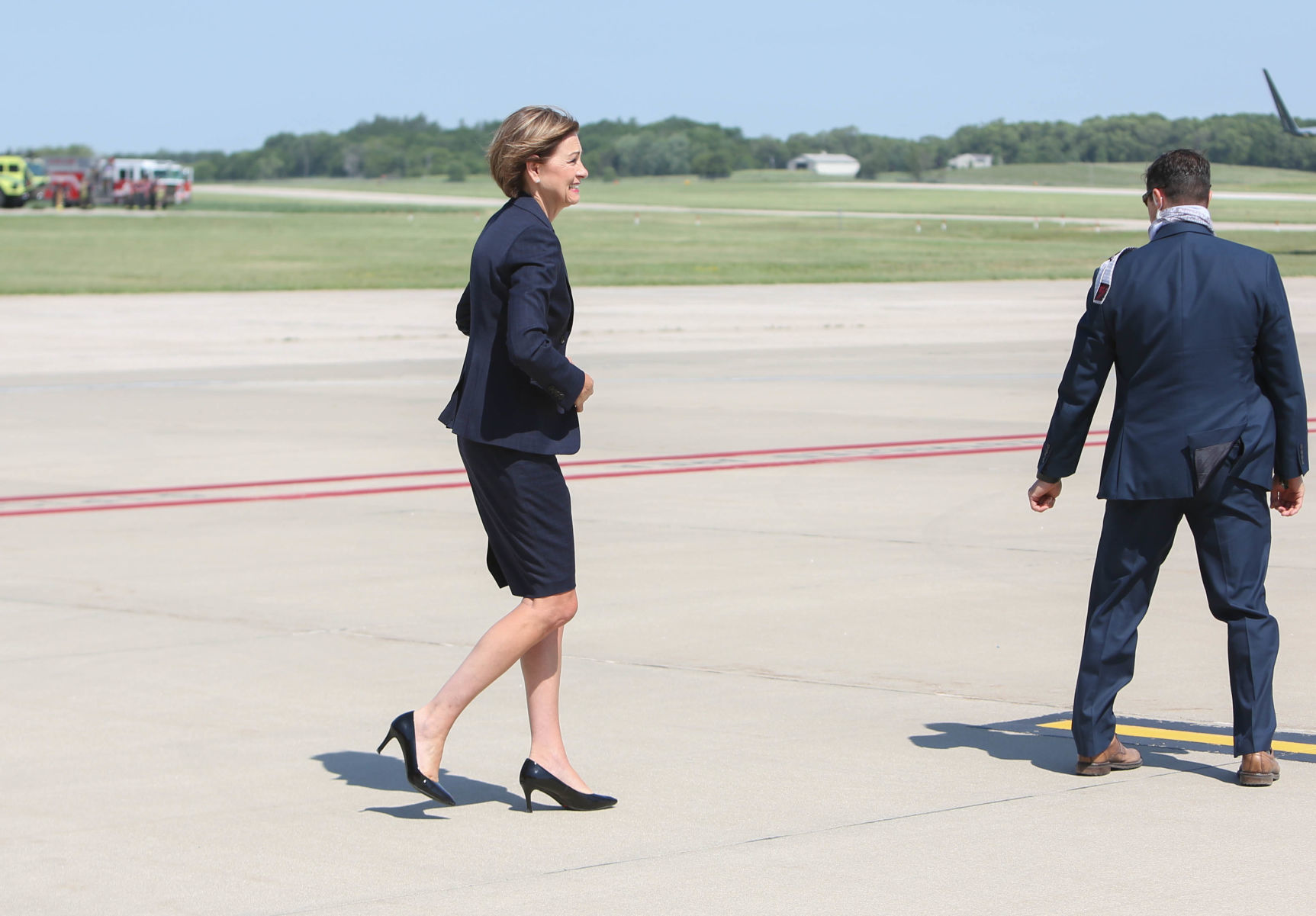 VP Pence arrives in Mason City (10).jpg